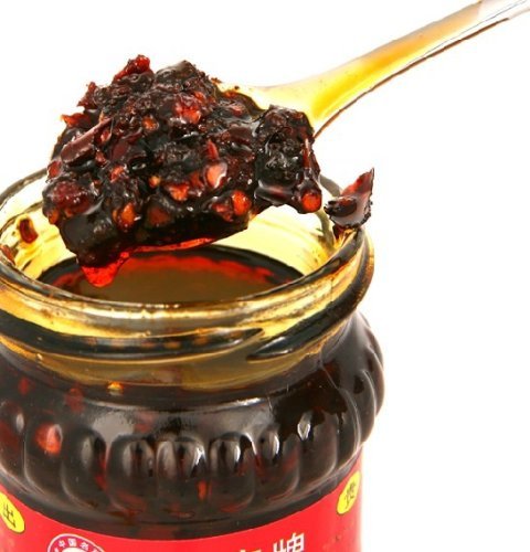 LAO GAN MA CHILLI SAUCE WITH FERMENTED SOYBEAN CHILLI OIL 280G